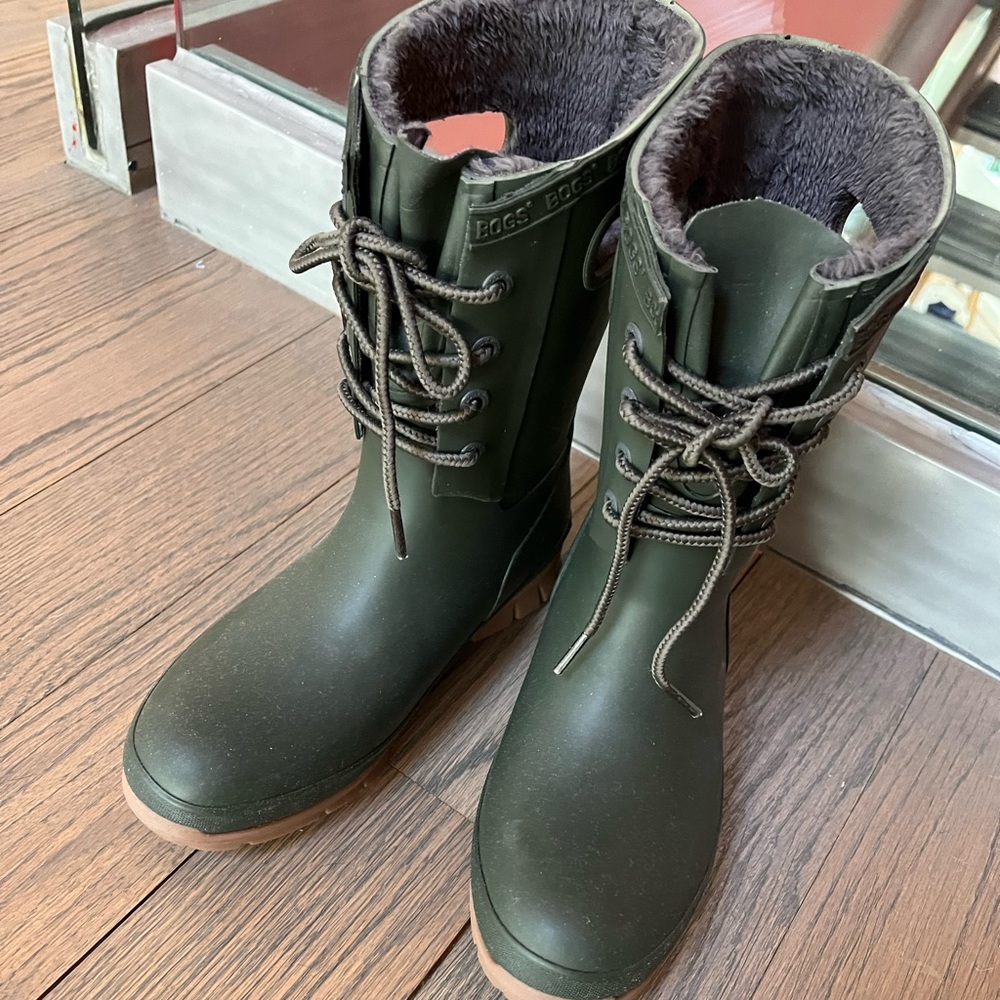 BOGS Amanda Faux Shearling Lined Boot - great for rain or snow